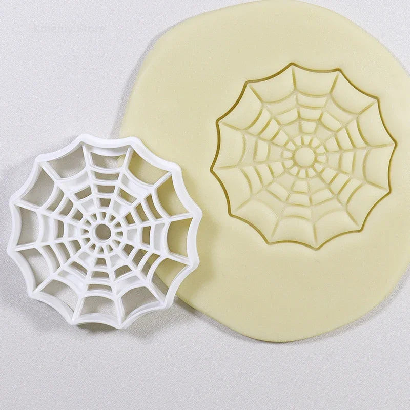 2/1pc Halloween Spider Web 3D Cookie Cutters Cartoon Spider Plastic Pressable Biscuit Stamp Chocolate Mold Cake Decorating Tools