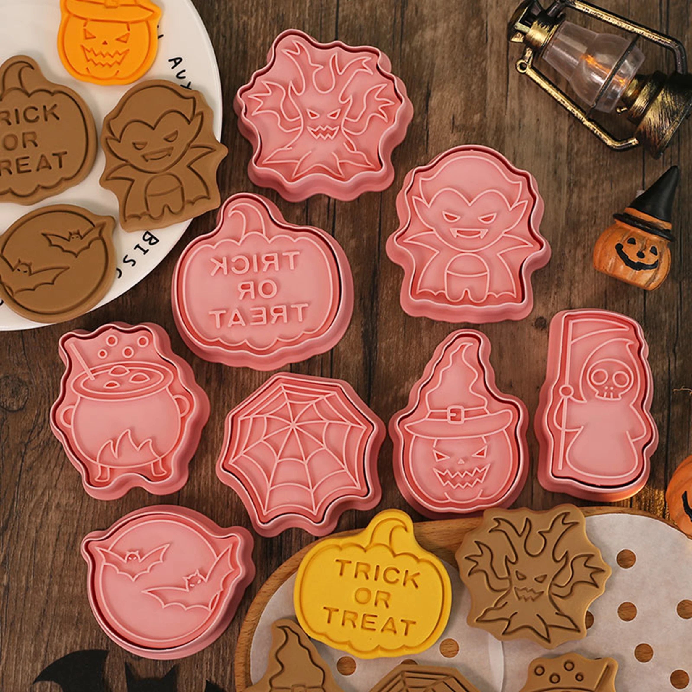 8Pcs Halloween Cookie Cutters 3D Pumpkin Ghost Biscuit Cutter Cookie Molds Kitchen Pastry Baking Tools Halloween Decoration 2024